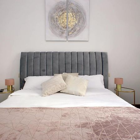 Domus Lou Elegante Appartamento In Trastevere Roma Екстер'єр фото