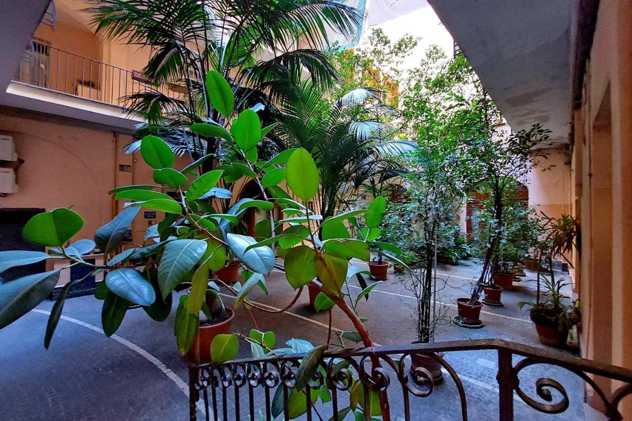 Domus Lou Elegante Appartamento In Trastevere Roma Екстер'єр фото
